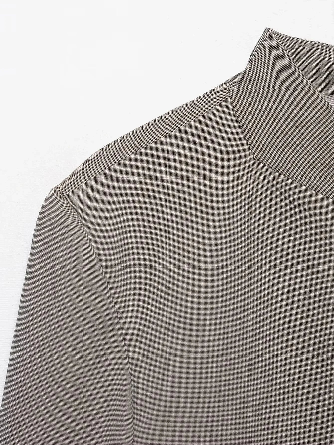 Contour Minimal Blazer