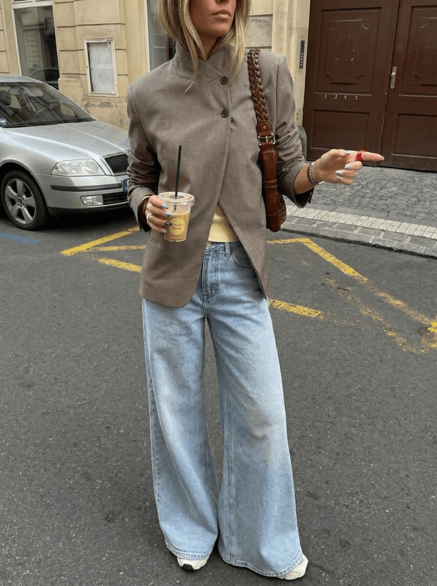 Contour Minimal Blazer