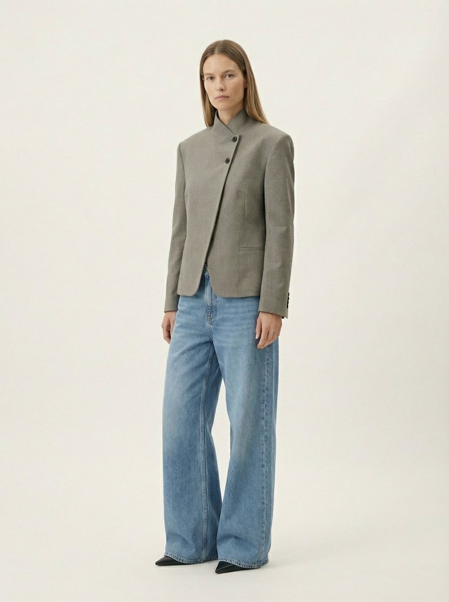 Contour Minimal Blazer